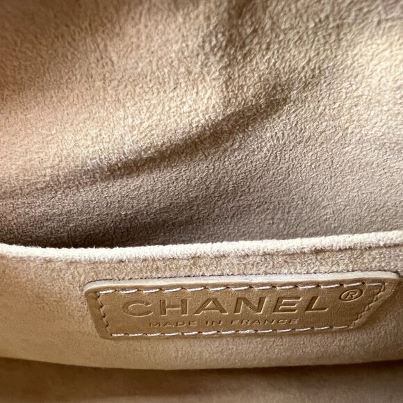 Chanel Pre-owned Patent Leather Mini Bag In Yellow with dust bag Made in France - Picture 12 of 16